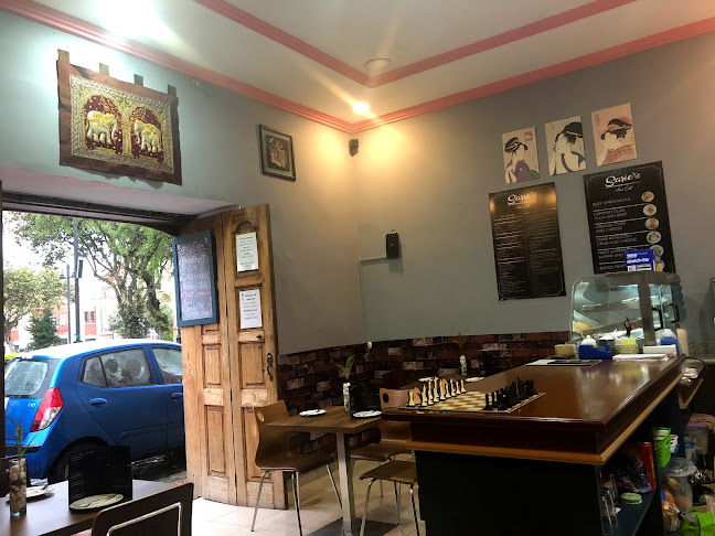 Sarie's Asian Café - Cuenca