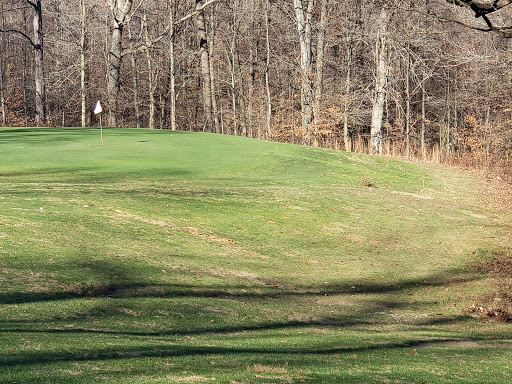 Golf Course «Pine Woods Golf Course», reviews and photos, 888 County Rd 275 W, Spencer, IN 47460, USA