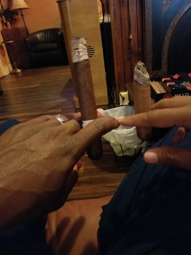 Cigar Shop «Slow Burns Cigar Shoppe & Smoking Lounge», reviews and photos, 701 Frederick Rd, Catonsville, MD 21228, USA