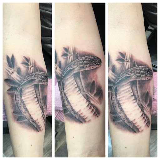 Tattoo Shop «Cherokee Creek Tattoo», reviews and photos, 32449 Ford Rd, Garden City, MI 48135, USA