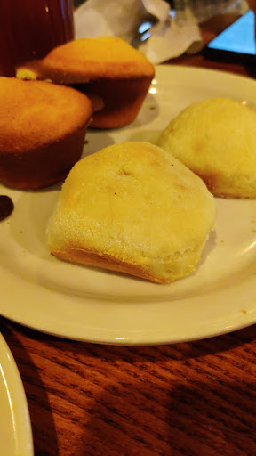 American Restaurant «Cracker Barrel Old Country Store», reviews and photos, 550 Co Rd 117, Buda, TX 78610, USA