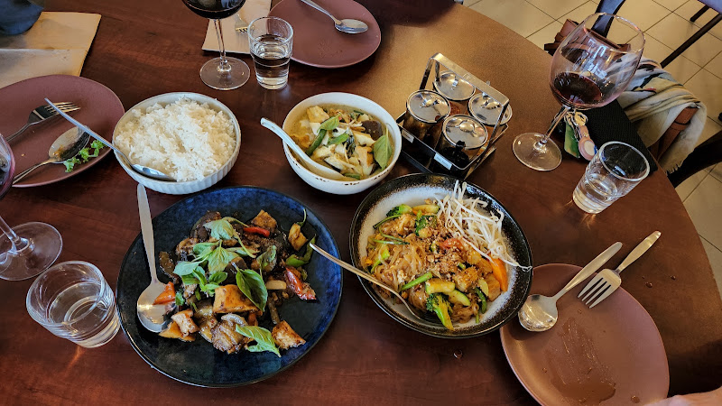 Street Tucker Restaurant