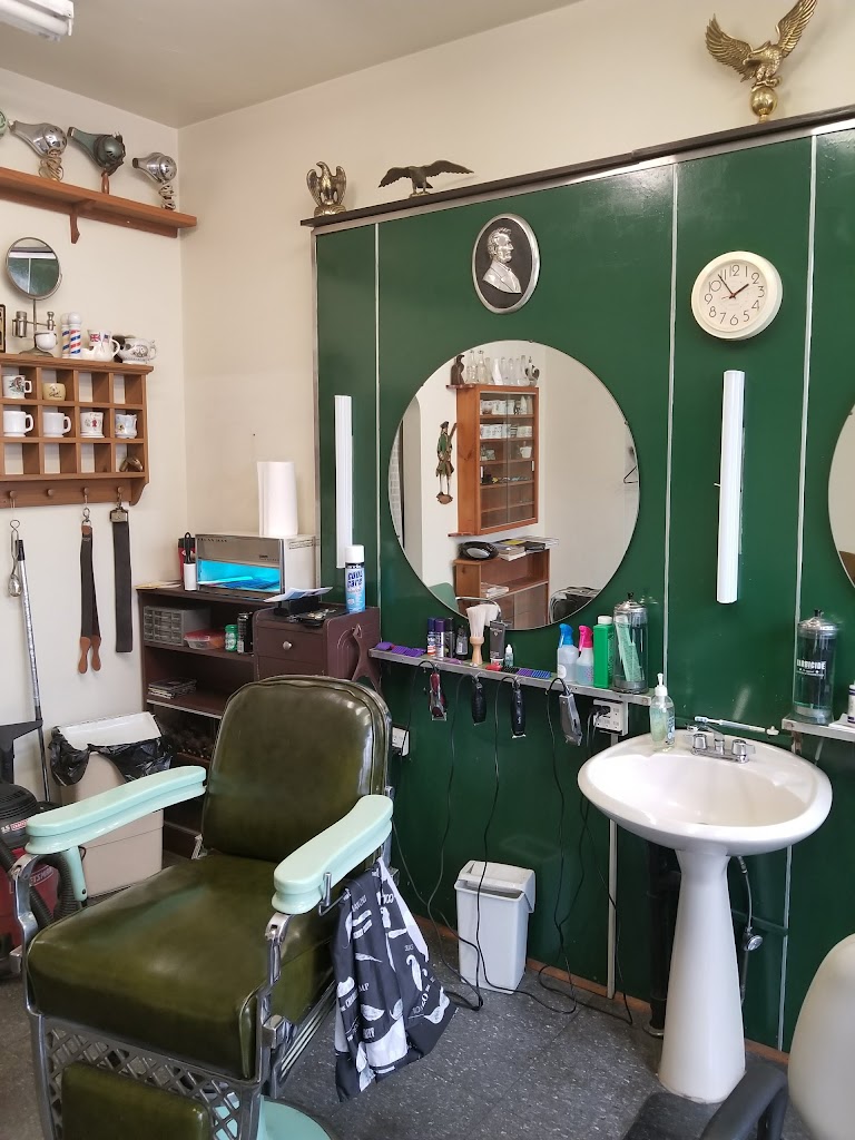 Bryan the Barber 15068
