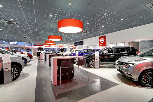 Comments and reviews of Lookers Nissan Leeds