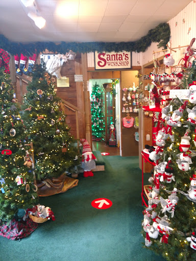 Gift Shop «Beach Basket Gift, Clothing & Christmas Shop», reviews and photos, 4102 Harborview Dr, Gig Harbor, WA 98332, USA