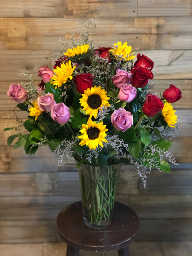 Florist «Greenspoint Florist», reviews and photos, 514 Gulf Bank Rd, Houston, TX 77037, USA