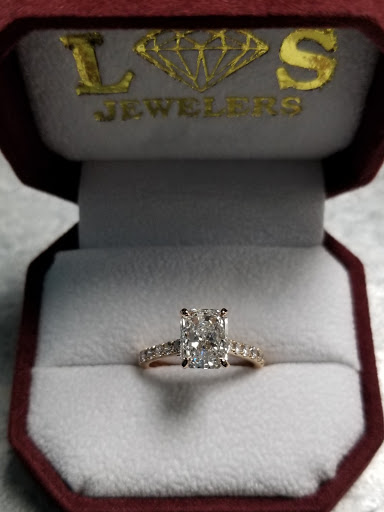 Jeweler «L S Jewelers», reviews and photos, 1910 Park Manor Blvd, Pittsburgh, PA 15205, USA