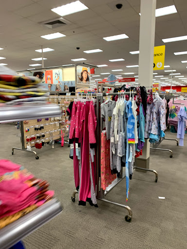 Department Store «Target», reviews and photos, 605 Boston Post Rd E, Marlborough, MA 01752, USA