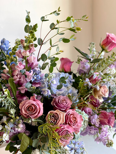 Florist «Lilia Flower Boutique», reviews and photos, 2160 Wayzata Blvd, Long Lake, MN 55356, USA