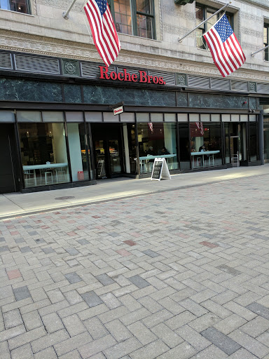 Supermarket «Roche Bros.», reviews and photos, 8 Summer St, Boston, MA 02110, USA