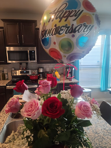 Florist «Oak Hills Florist», reviews and photos, 1729 Babcock Rd, San Antonio, TX 78229, USA