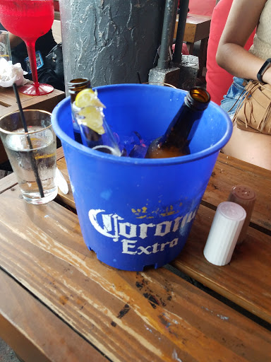 Bar «Rock Bar», reviews and photos, 219 S Fort Lauderdale Beach Blvd, Fort Lauderdale, FL 33316, USA