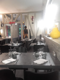 Atmosphère du Restaurant français L'Eau à la Bouche à La Ferté-Saint-Aubin - n°20