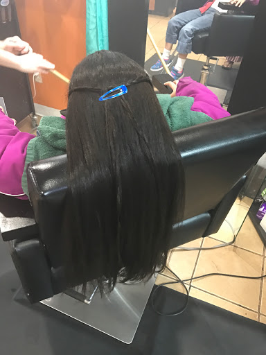 Beauty Salon «Dominican Sparkle Beauty Salon», reviews and photos, 1675 Springfield Ave, Maplewood, NJ 07040, USA