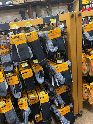 Animal Feed Store «Wilco Farm Store», reviews and photos, 197 S Hazel Dell Way, Canby, OR 97013, USA