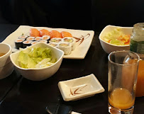 Soupe miso du Restaurant japonais Wrap 'N Roll Sushi à Paris - n°1