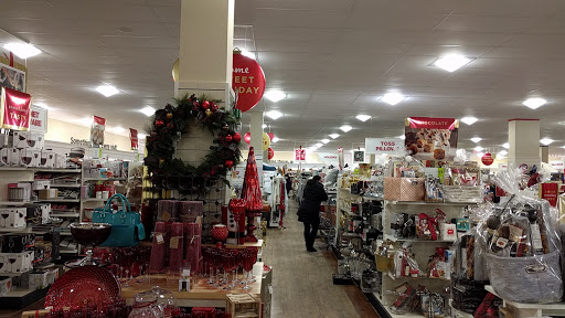 Department Store «T.J. Maxx and HomeGoods», reviews and photos, 3050 Sheridan Dr, Amherst, NY 14226, USA