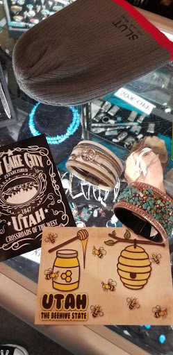 Gift Shop «Salt Lake Souvenir & Gift», reviews and photos, 24 W 100 S, Salt Lake City, UT 84101, USA