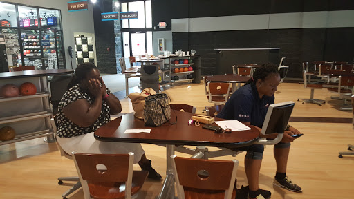 Bowling Alley «Junction Lanes Family Entertainment Center», reviews and photos, 141 Newnan Station Dr, Newnan, GA 30265, USA