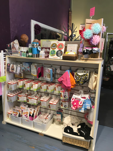 Milagros Boutique, 5433 NE 30th Ave, Portland, OR 97211, USA, 