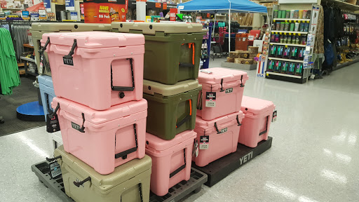 Sporting Goods Store «Academy Sports + Outdoors», reviews and photos, 1351 S Interstate Hwy 35, Round Rock, TX 78664, USA