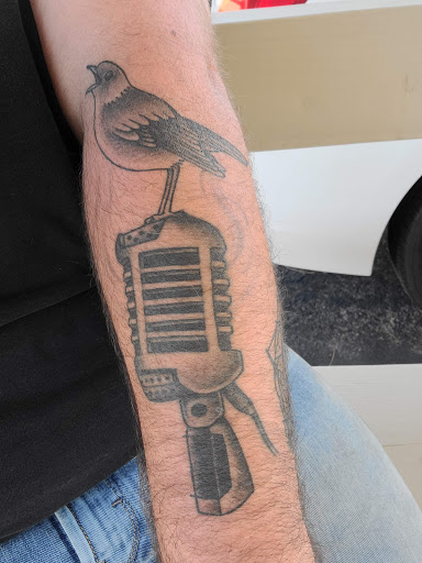 Tattoo Shop «OLD TOWN INK», reviews and photos, 7154 E 2nd St, Scottsdale, AZ 85251, USA