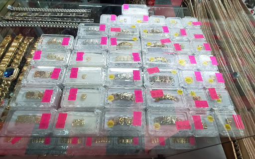 Vaporizer Store «King Discount Store», reviews and photos, 1264 S WW White Rd, San Antonio, TX 78220, USA