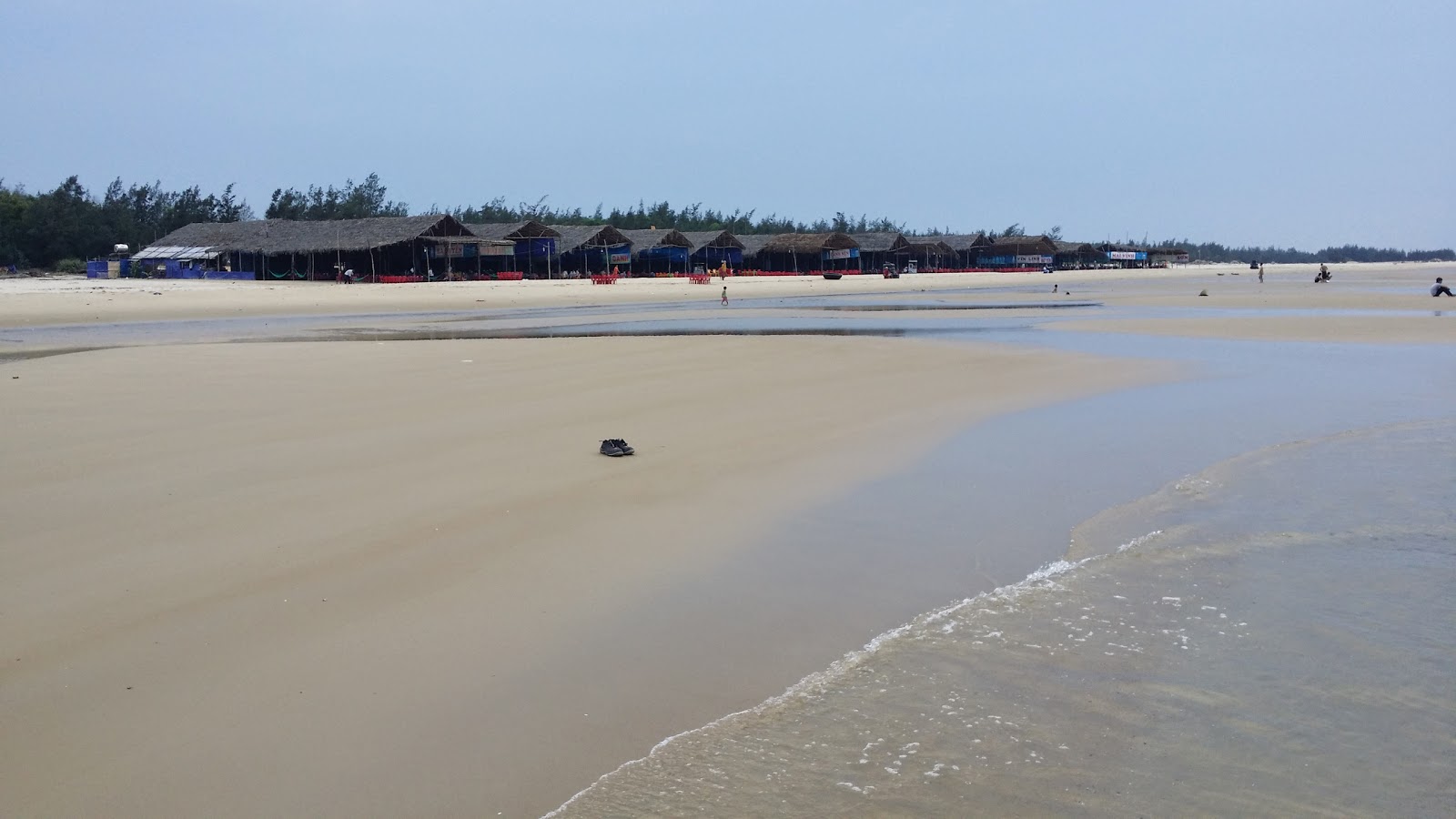 Foto af Khe Hai Beach med lys sand overflade