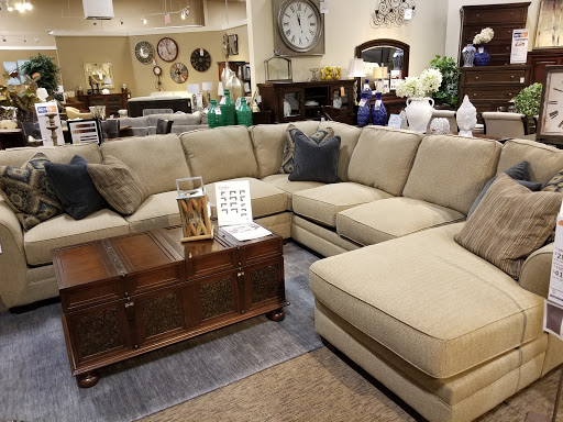 Furniture Store «Ashley HomeStore», reviews and photos, 80 Nardozzi Pl, New Rochelle, NY 10801, USA