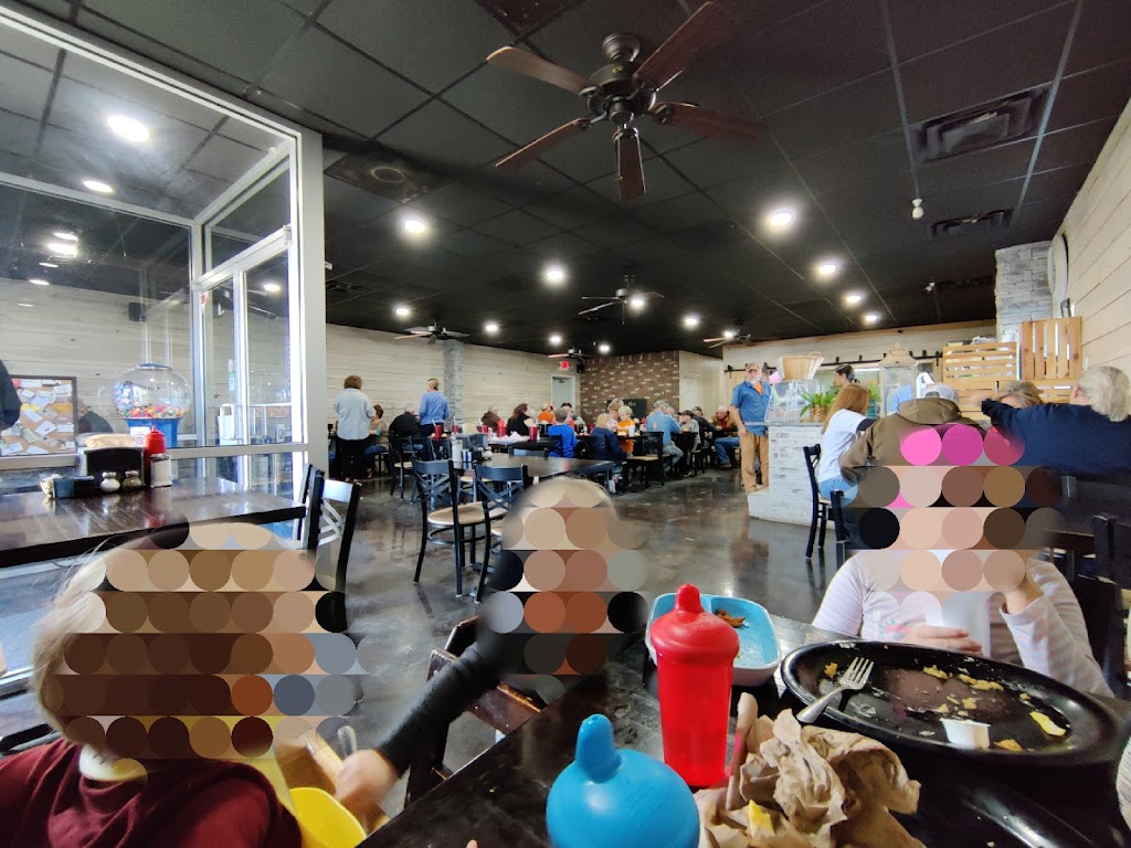 Pat's Cafe 38464