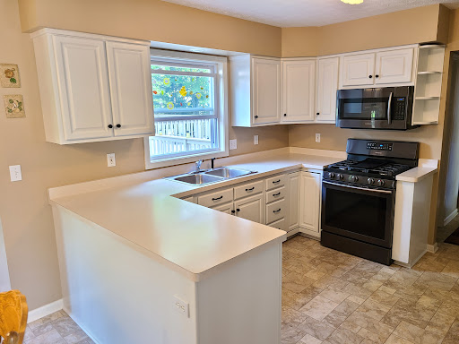 Painter «Red Truck Painting», reviews and photos, 469 Pearl St, Rochester, NY 14607, USA