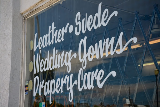 Dry Cleaner «Forbes Dry Cleaners», reviews and photos, 519 Delaware Ave, Fort Pierce, FL 34950, USA