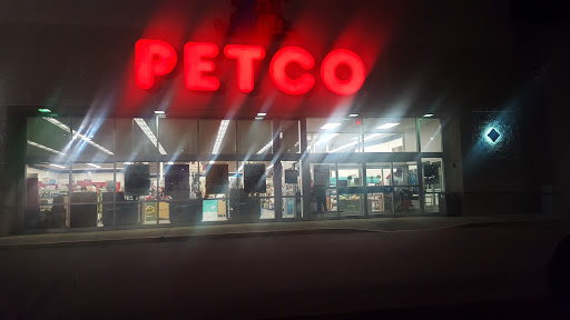 Pet Supply Store «Petco Animal Supplies», reviews and photos, 313 Homer M Adams Pkwy, Alton, IL 62002, USA