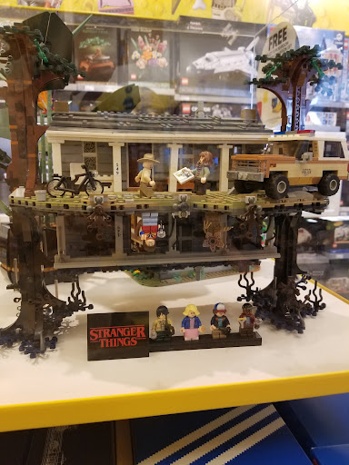 Toy Store «The LEGO Store», reviews and photos, 26300 Cedar Rd, Beachwood, OH 44122, USA