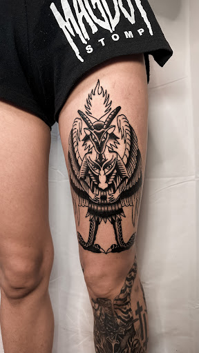 Explore dainty hand tattoo ideas, creative tattoo ideas in New York, available at In Due Time Tattoo