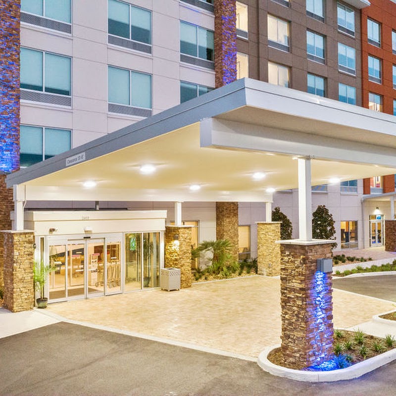 Holiday Inn Express & Suites Orlando