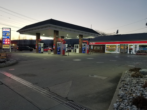 Gas Station «Hewitt Exxon», reviews and photos, 1 Lakeside Rd, Hewitt, NJ 07421, USA