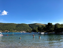 Foto von Galesnica beach mit sehr sauber Sauberkeitsgrad