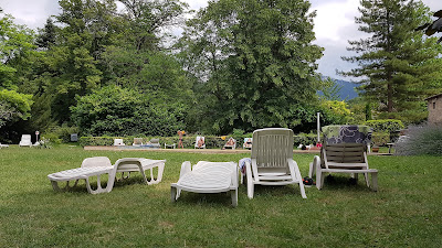 Piscine hôtel du commerce à Peyrus