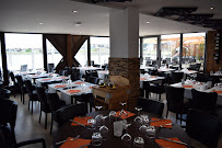Atmosphère du Restaurant français Restaurant L'Escalumade à Gujan-Mestras - n°12