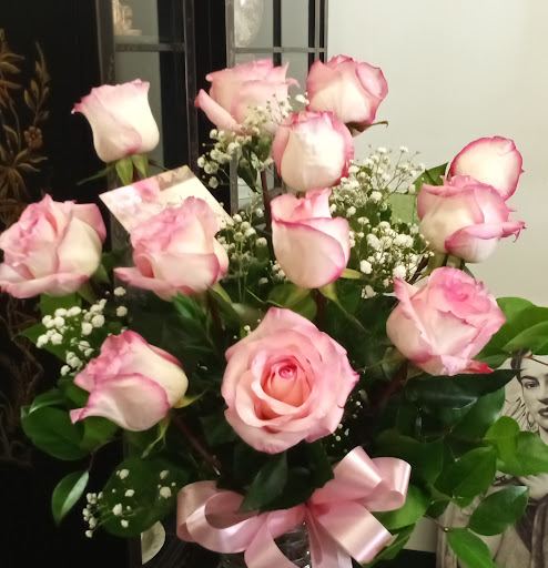 Florist «Rialto Florist», reviews and photos, 114 S Riverside Ave, Rialto, CA 92376, USA