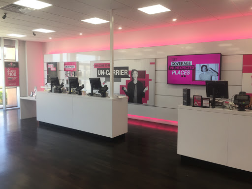 Cell Phone Store «T-Mobile», reviews and photos, 1540 Hamner Ave STE 101, Norco, CA 92860, USA