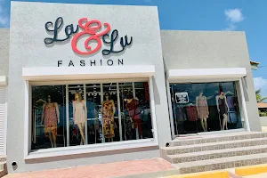 La & Lu Fashion image