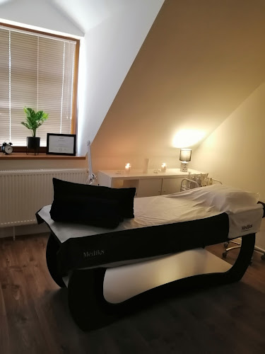 Kunratická Tvrz, Golčova 486/148 00, 148 00 Praha-Kunratice