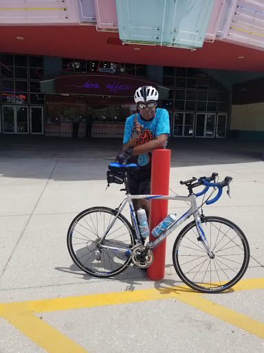 Movie Theater «Regal Cinemas Avenues 20 & RPX», reviews and photos, 9525 Philips Hwy, Jacksonville, FL 32256, USA