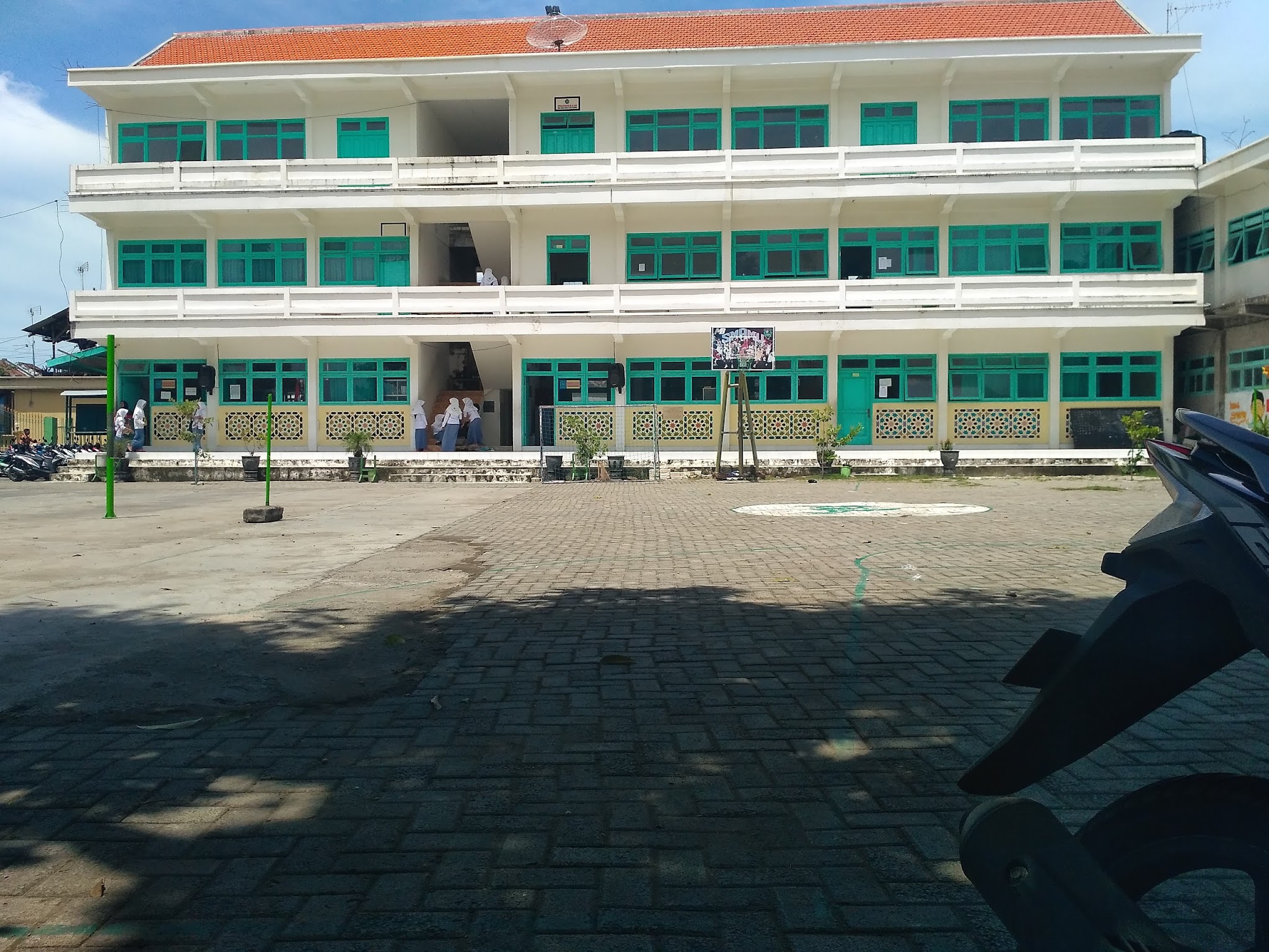 Foto SMA  Mazra'atul Ulum Paciran, Kab. Lamongan