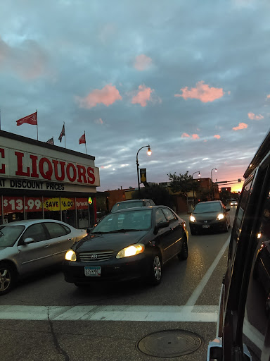 Liquor Store «Chicago Lake Liquors», reviews and photos, 825 E Lake St, Minneapolis, MN 55407, USA