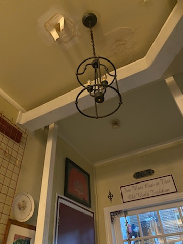 Winery «Tarpon Springs Castle Winery», reviews and photos, 320 E Tarpon Ave, Tarpon Springs, FL 34689, USA