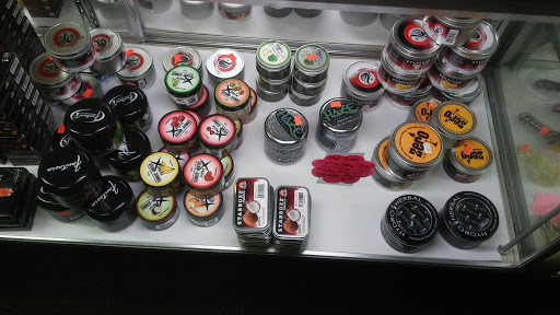 Tobacco Shop «One Love Tobacco & Gifts», reviews and photos, 7116 Gulf Blvd, St Pete Beach, FL 33706, USA