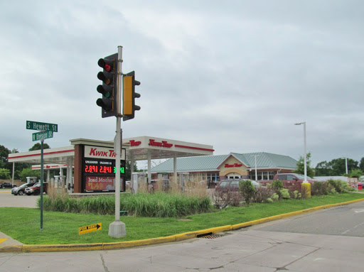 Convenience Store «Kwik Trip #313», reviews and photos, 110 E Division St, Neillsville, WI 54456, USA